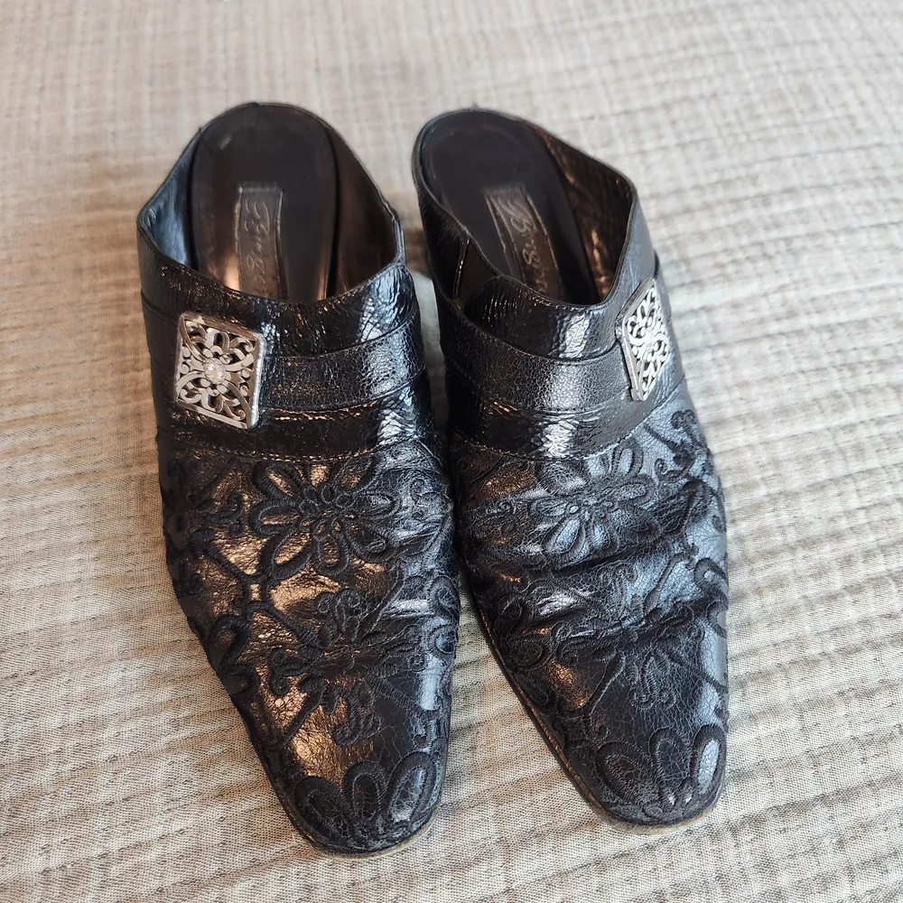 Brighton Black Leather Mules Size 6.5  Heeled Embroidered Buckle Square Toe - Picture 13 of 13